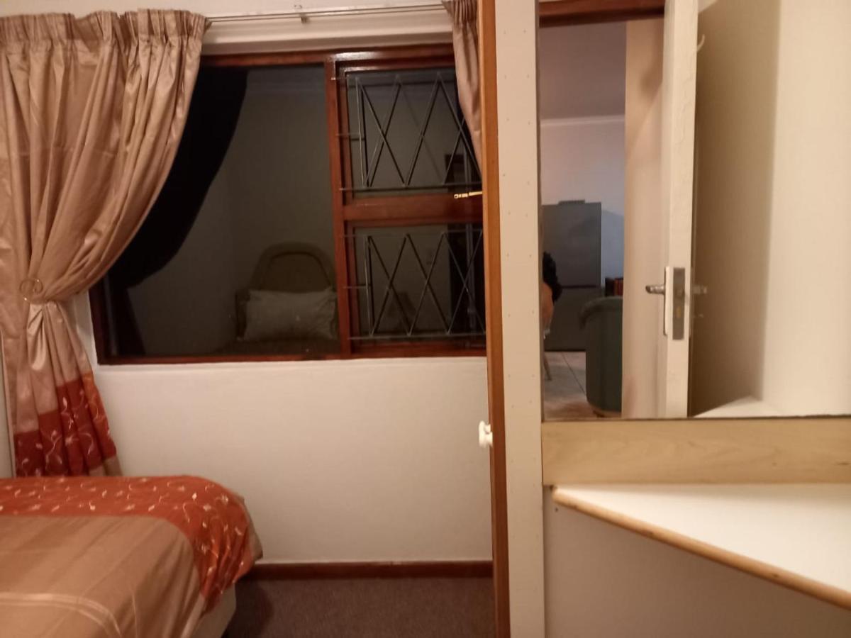 滨海布伦顿110 Bay View公寓 外观 照片
